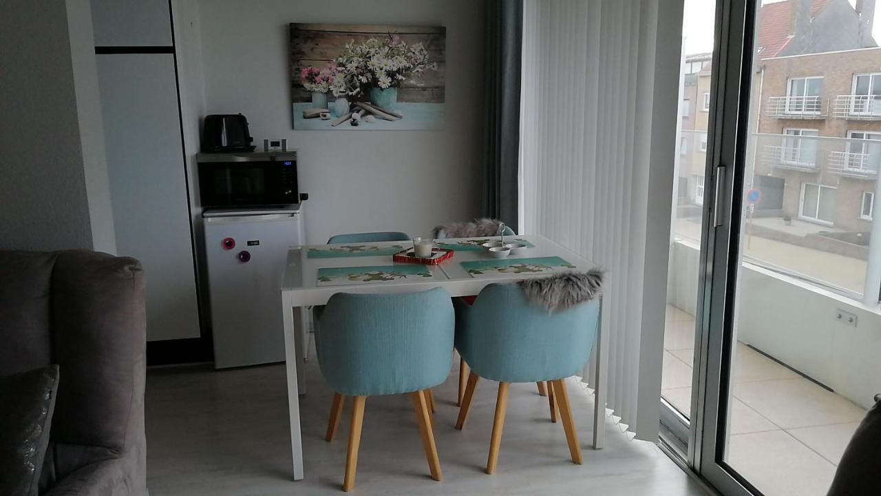 Raversijde With Sea View *